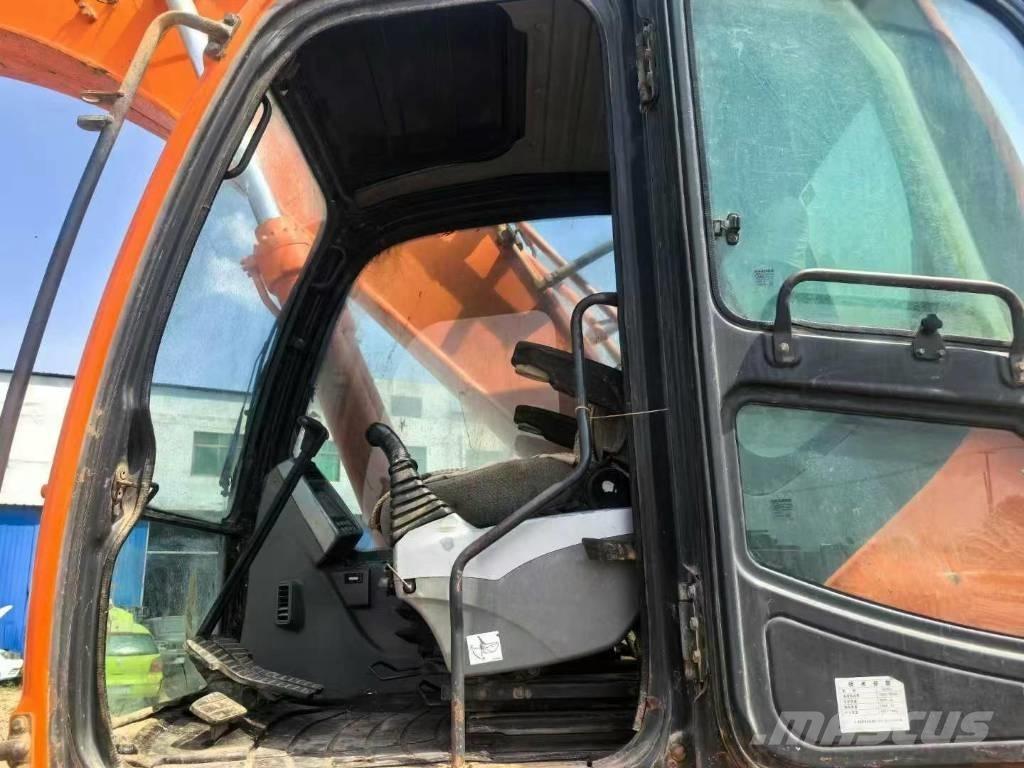 Doosan DX 260 대형 굴삭기 29톤 이상