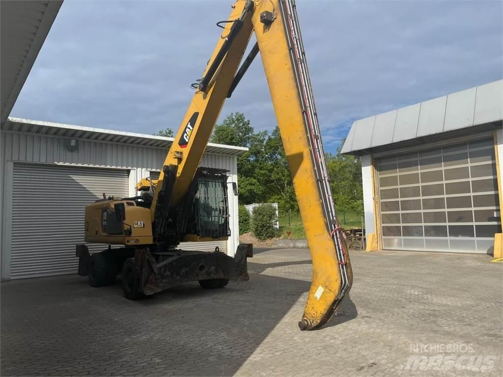 CAT MH3026  휠 굴삭기