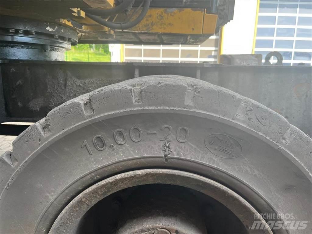 CAT MH3026  휠 굴삭기