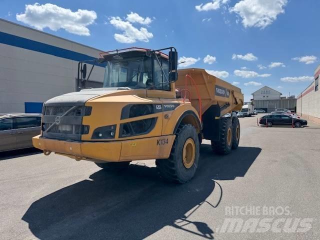 Volvo A25G 연결식 홀러