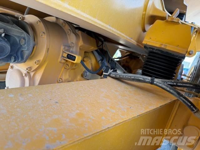 Volvo A25G 연결식 홀러