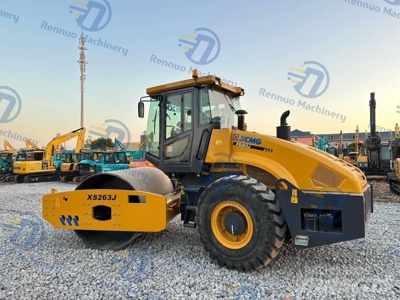 XCMG XS263J 싱글 드럼 롤러