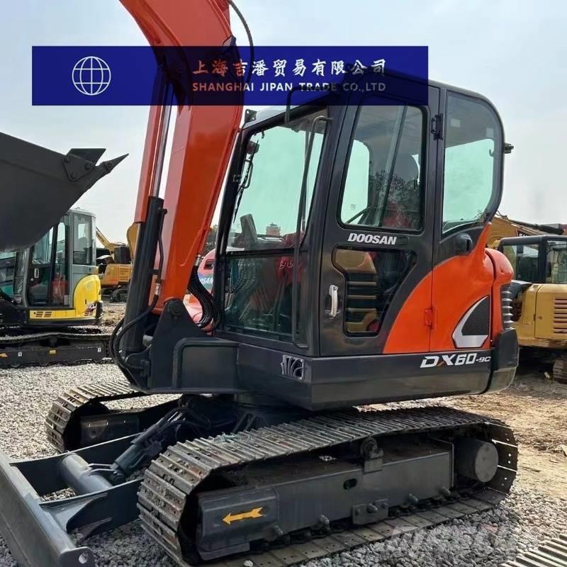 Doosan DX 60-9C 소형 굴삭기 7톤 미만