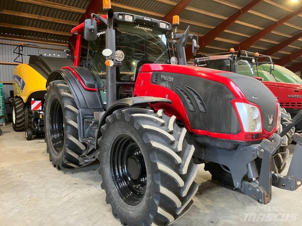 Valtra T 153 HT 트랙터