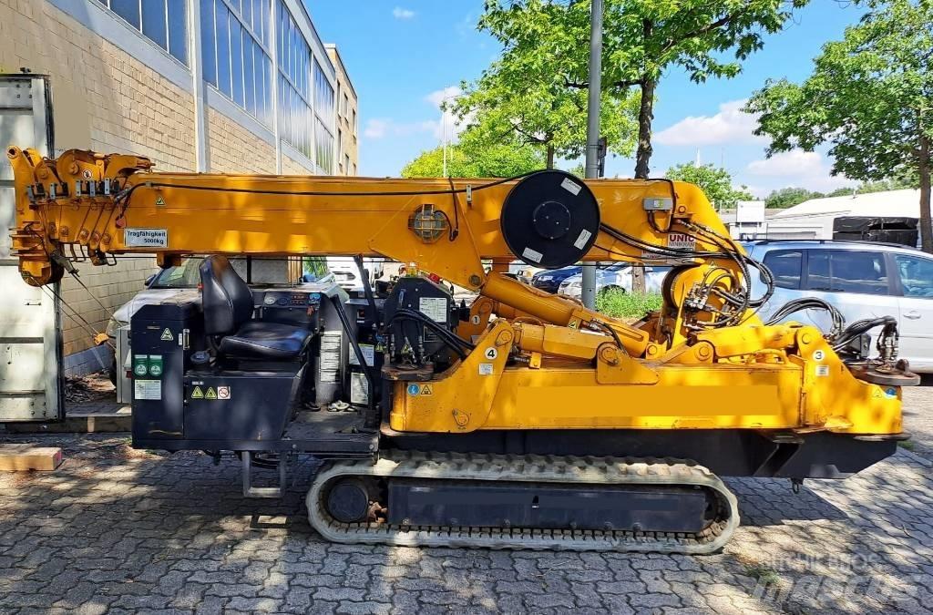 Unic B-506-5.2 트랙 크레인