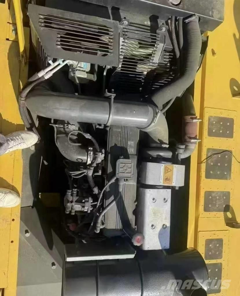 Komatsu PC 350 대형 굴삭기 29톤 이상