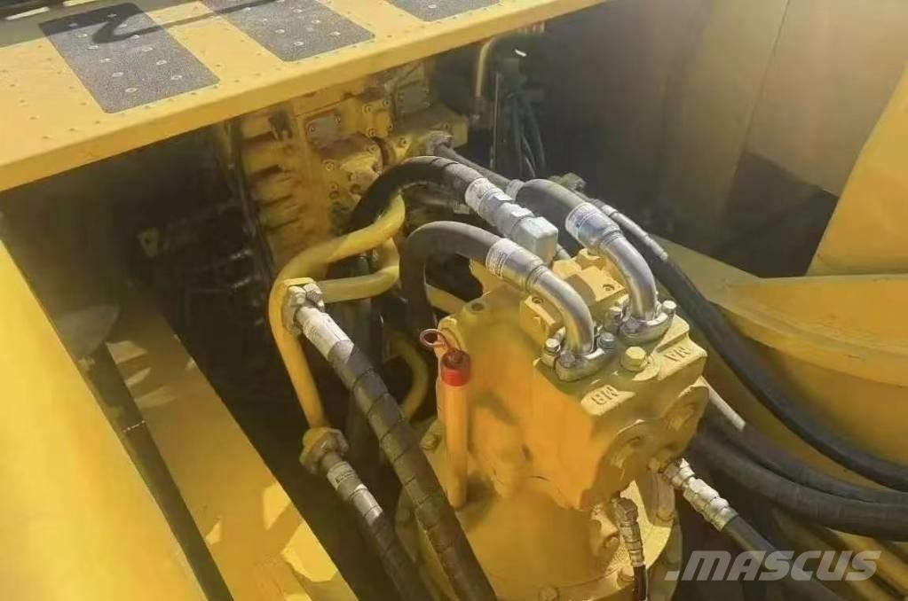 Komatsu PC 350 대형 굴삭기 29톤 이상
