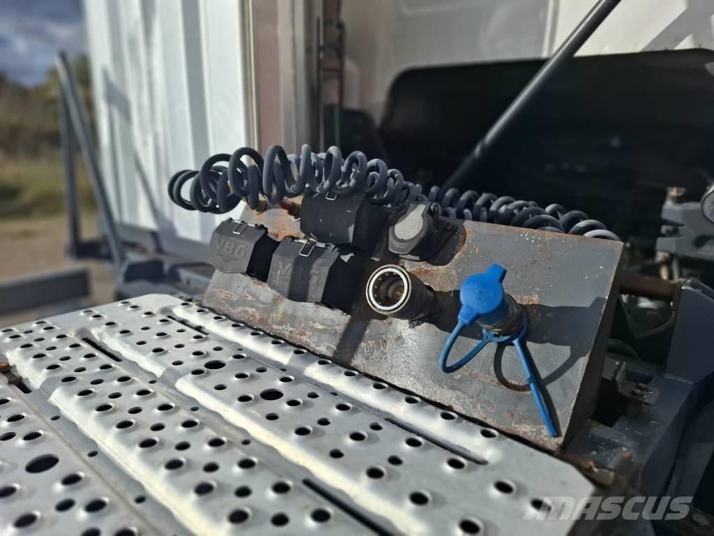 Scania R 490 트랙터 유닛