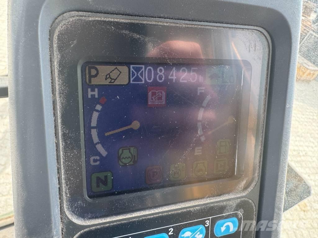 Komatsu PW 200-7  휠 굴삭기