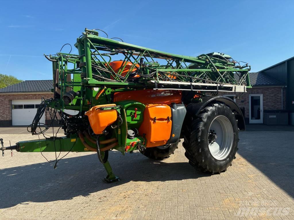 Amazone UX 4200 견인형 분무기