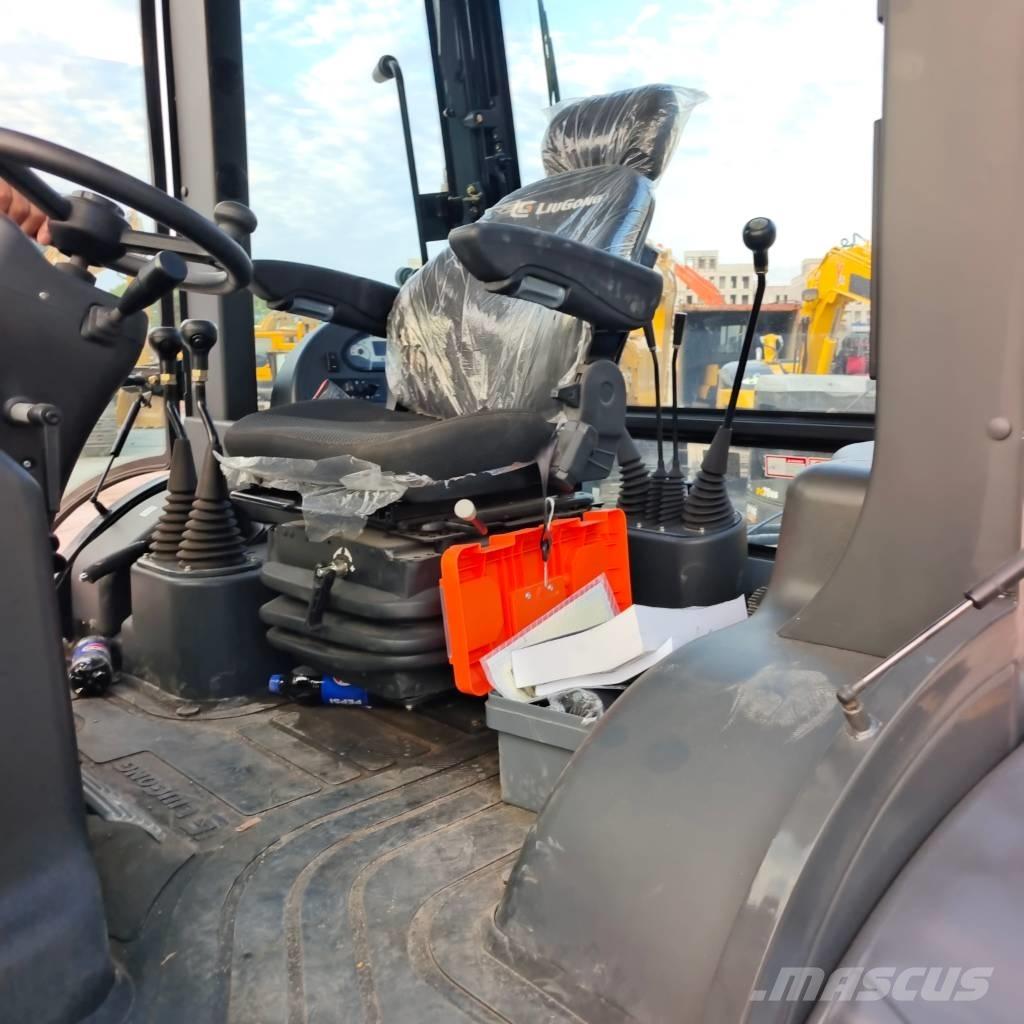 LiuGong CLG 777 A 백호로더