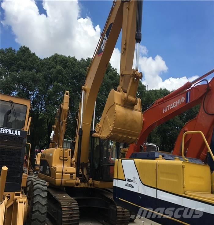 CAT 320 D 대형 굴삭기 29톤 이상