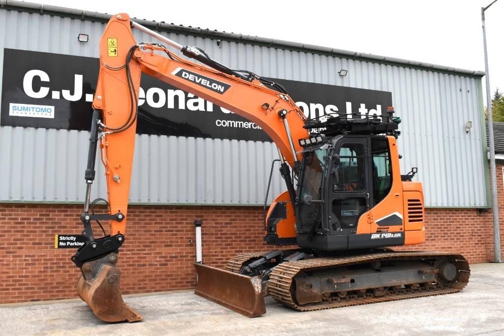 Develon DX140LCR-7 대형 굴삭기 29톤 이상
