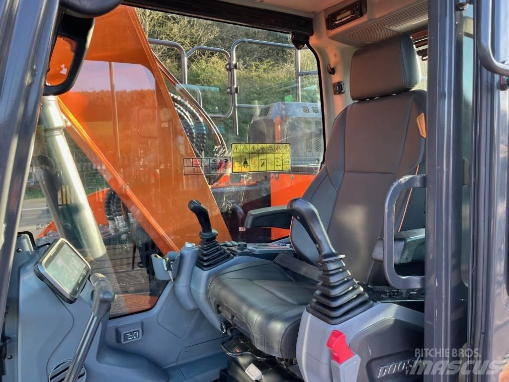 Develon DX140LCR-7 대형 굴삭기 29톤 이상
