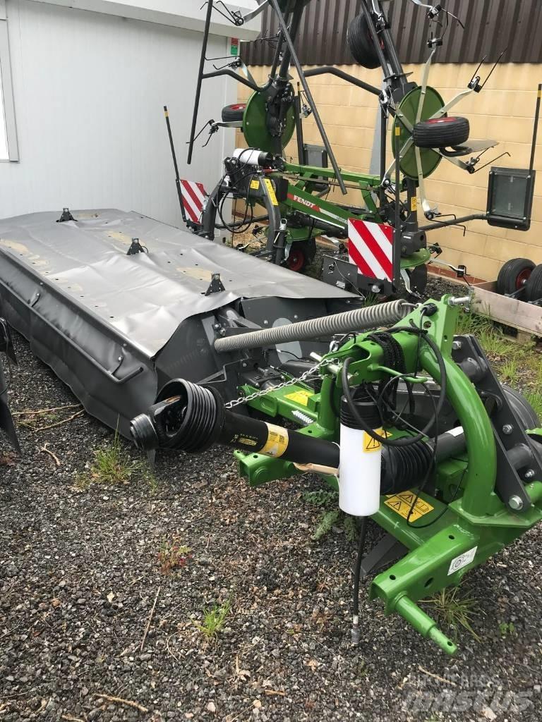 Fendt Slicer 320 P 제초기