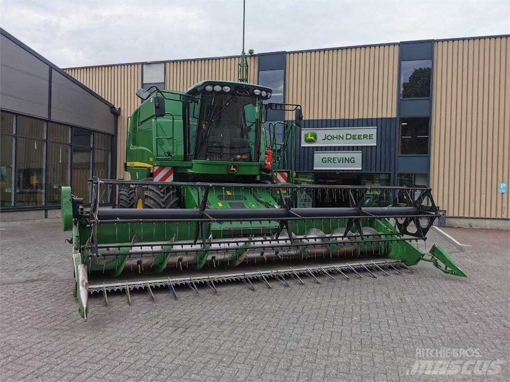John Deere T560 콤바인 수확기