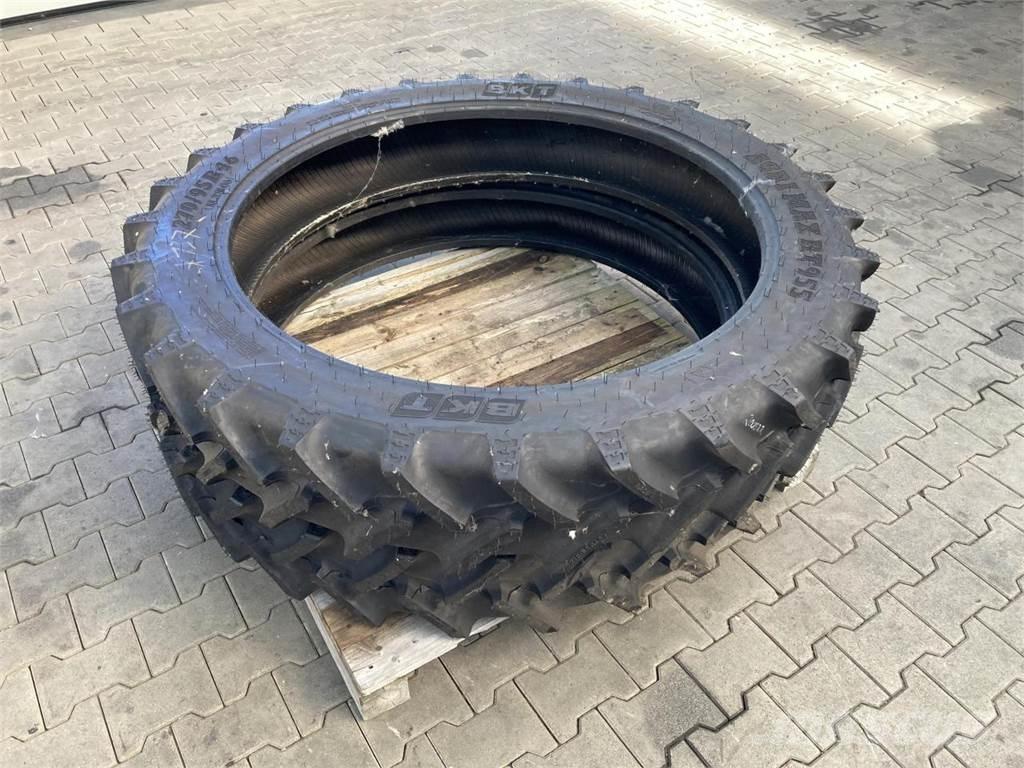 BKT 270/95R46 타이어, 휠 및 림