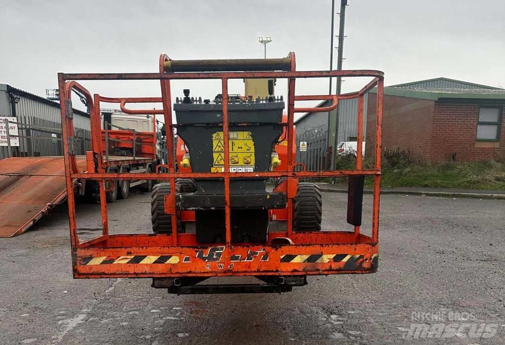 JLG 450 AJ 관절형 전동이동 리프트