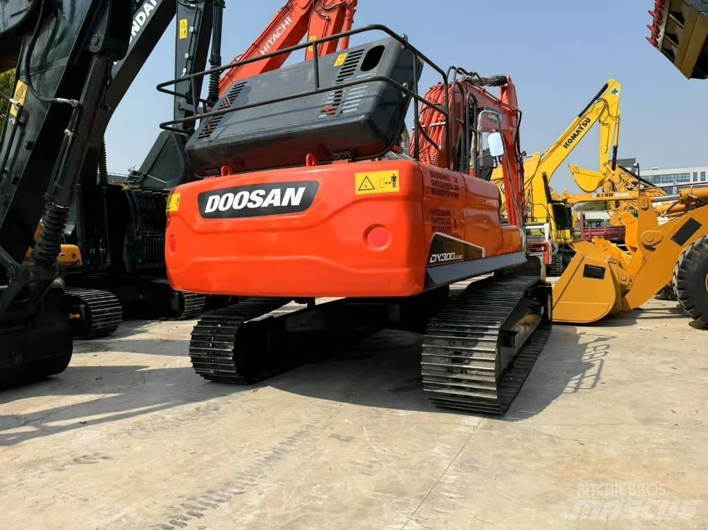 Doosan DX 300 LC-9C 대형 굴삭기 29톤 이상