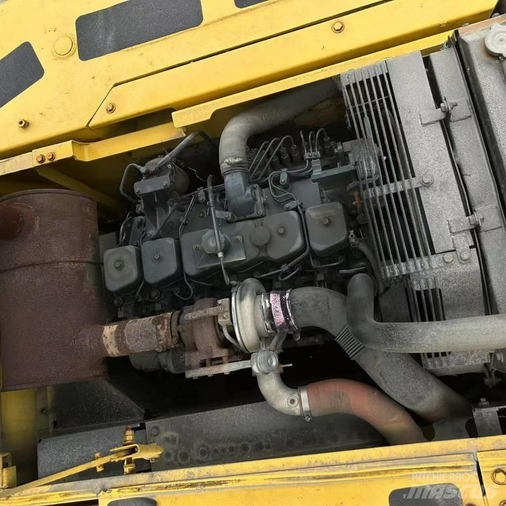 Komatsu 220-7 대형 굴삭기 29톤 이상