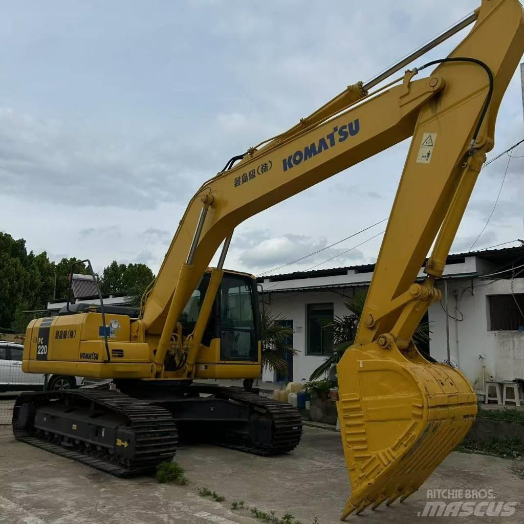 Komatsu 220-7 대형 굴삭기 29톤 이상