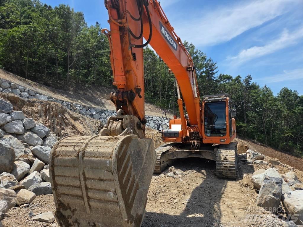 Doosan DX 300 LCA 대형 굴삭기 29톤 이상