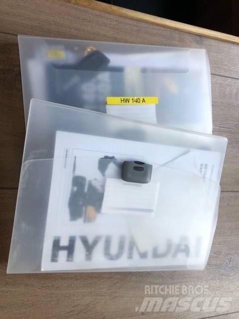 Hyundai HW 140 A  휠 굴삭기