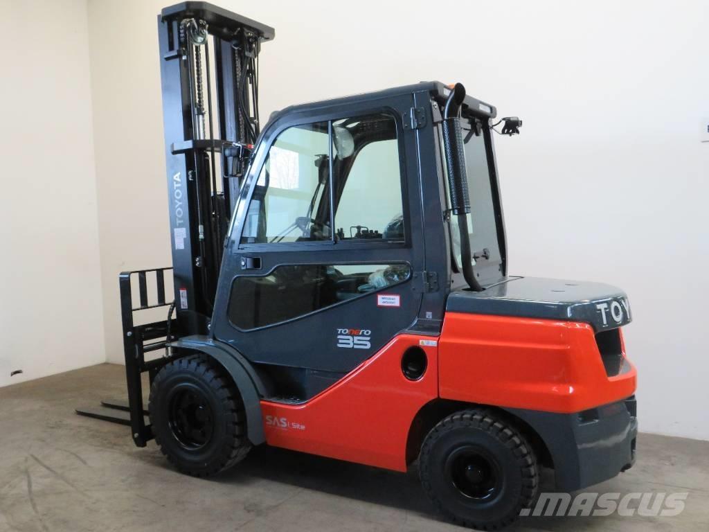 Toyota 8 FDJF 35 디젤 지게차