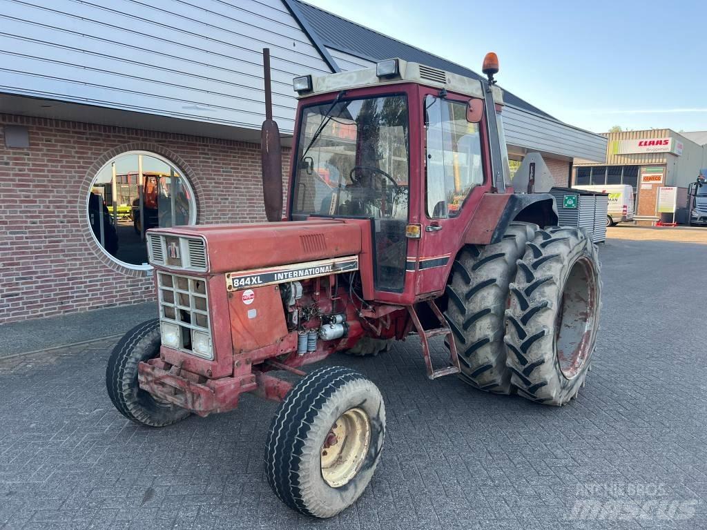 International 844xl 트랙터