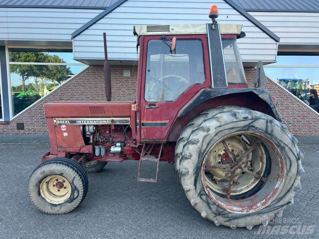International 844xl 트랙터