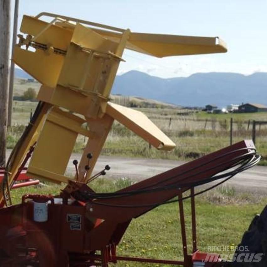 New Holland 1037 기타 목초 수확용 장비