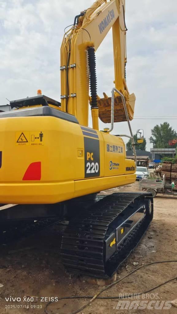 Komatsu PC 220 소형 굴삭기 7톤 미만