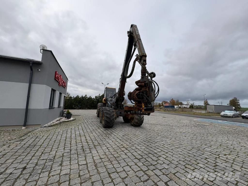 Ponsse Bear 6W 원목 하베스터