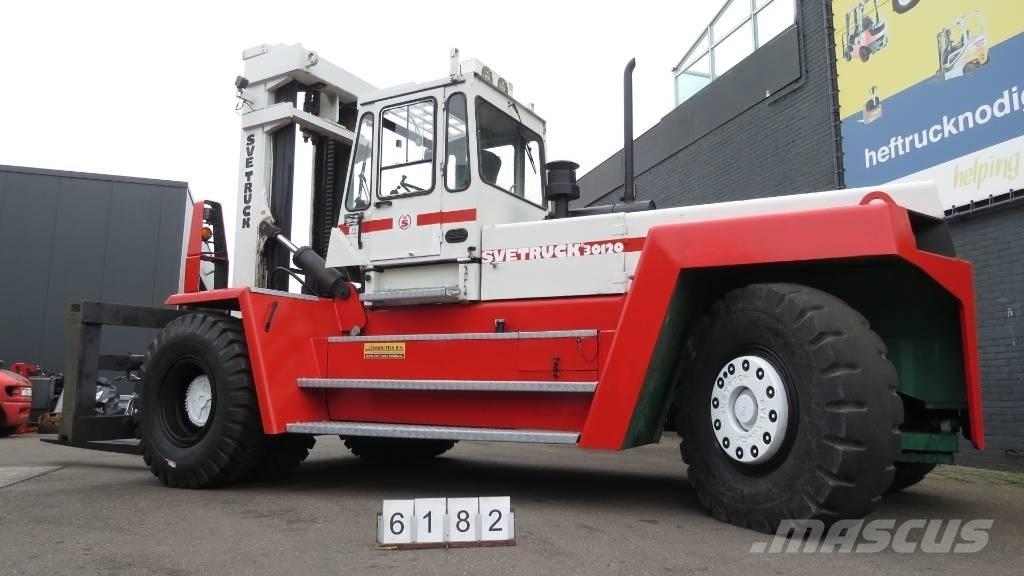 Svetruck 30120/46 디젤 지게차