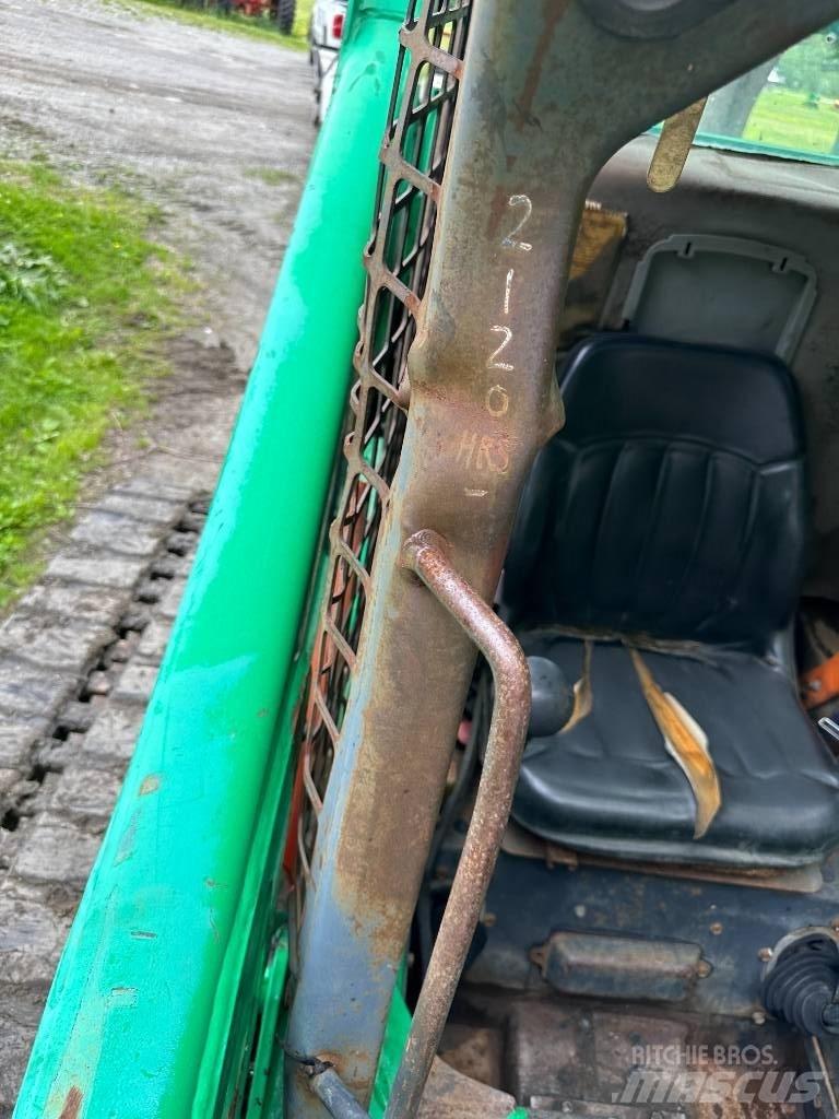 Bobcat S250  스키드로더