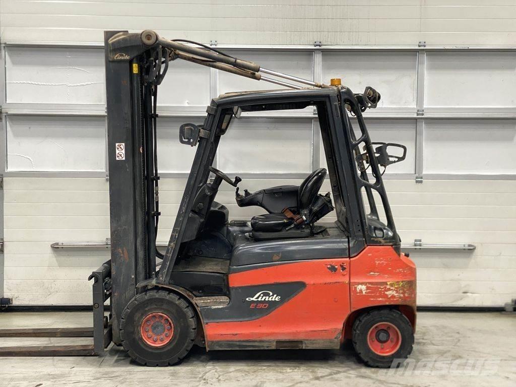 Linde E30-01 전동 지게차