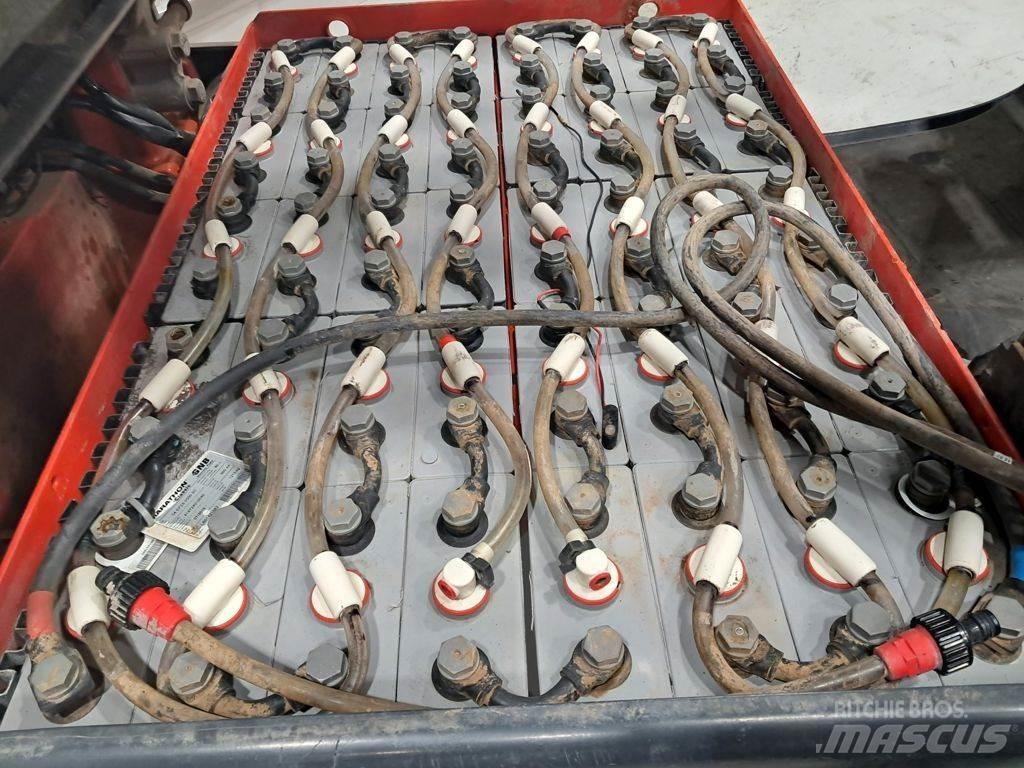 Linde E30-01 전동 지게차