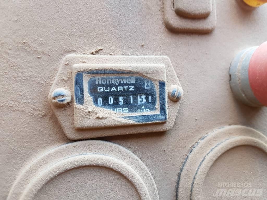 Volvo PT 125 공기 타이어 롤러