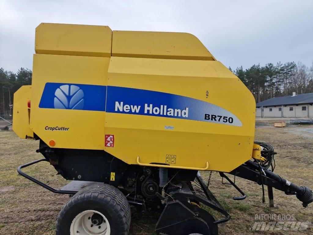 New Holland BR 750 원형 곤포기
