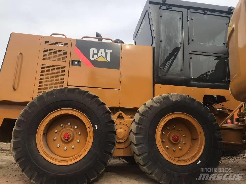 CAT 140k 그레이더