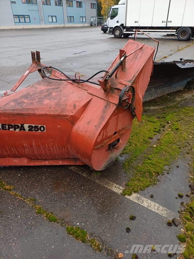 Leppä Leppä 250 제설기