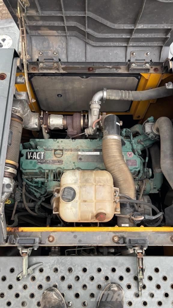 Volvo EC 250 EL 대형 굴삭기 29톤 이상