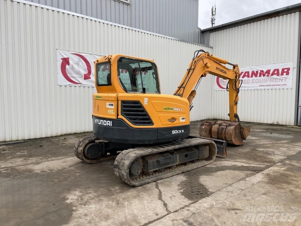 Hyundai R80CR-9 중형굴삭기 7톤-28톤