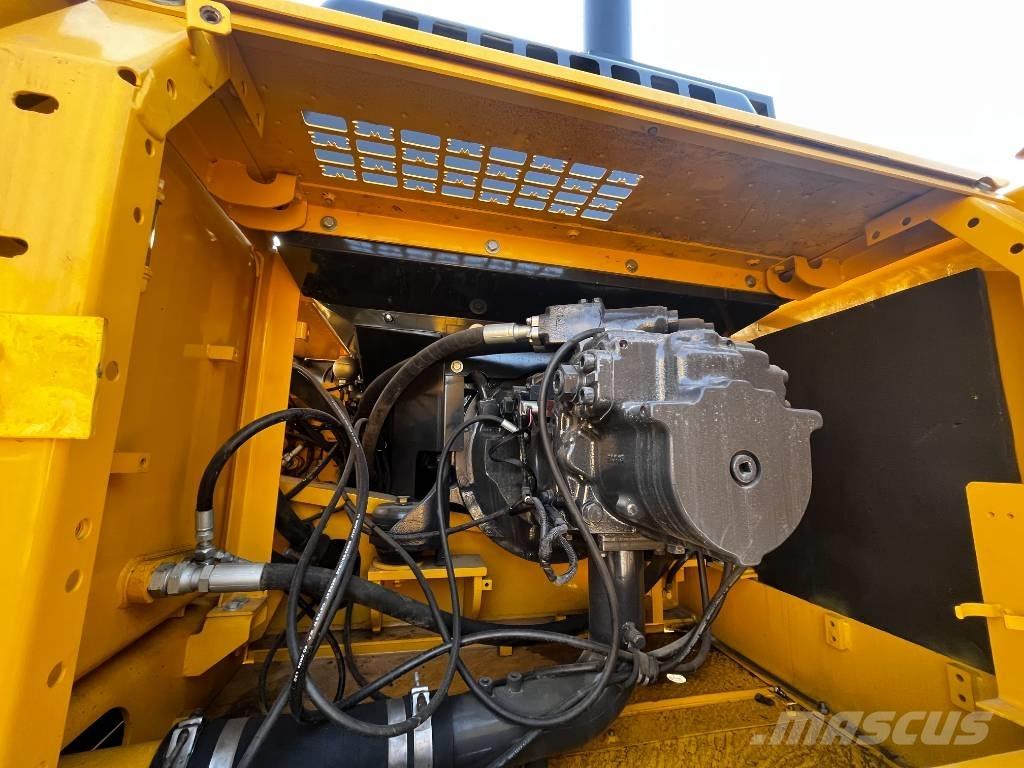 Komatsu PC 450 대형 굴삭기 29톤 이상
