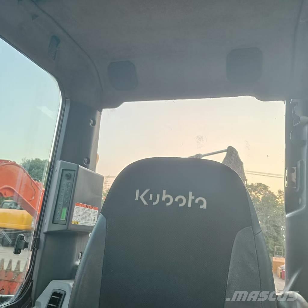 Kubota KX 165 소형 굴삭기 7톤 미만