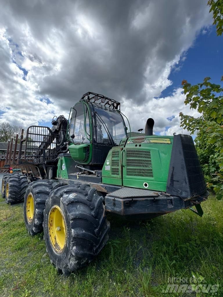 John Deere 1210 E 원목 포워더
