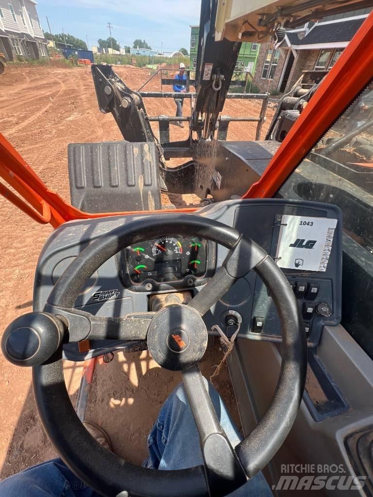 JLG Telehandler 텔러 핸들러