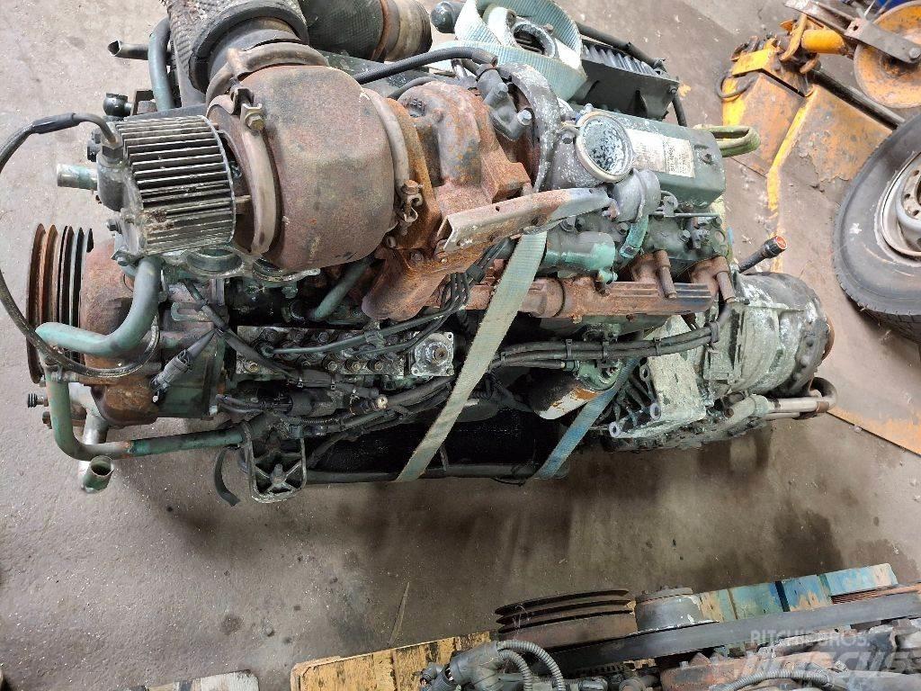 Volvo D7C275 엔진