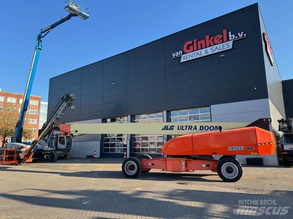 JLG 1850 SJ 견인식 전동이동 리프트