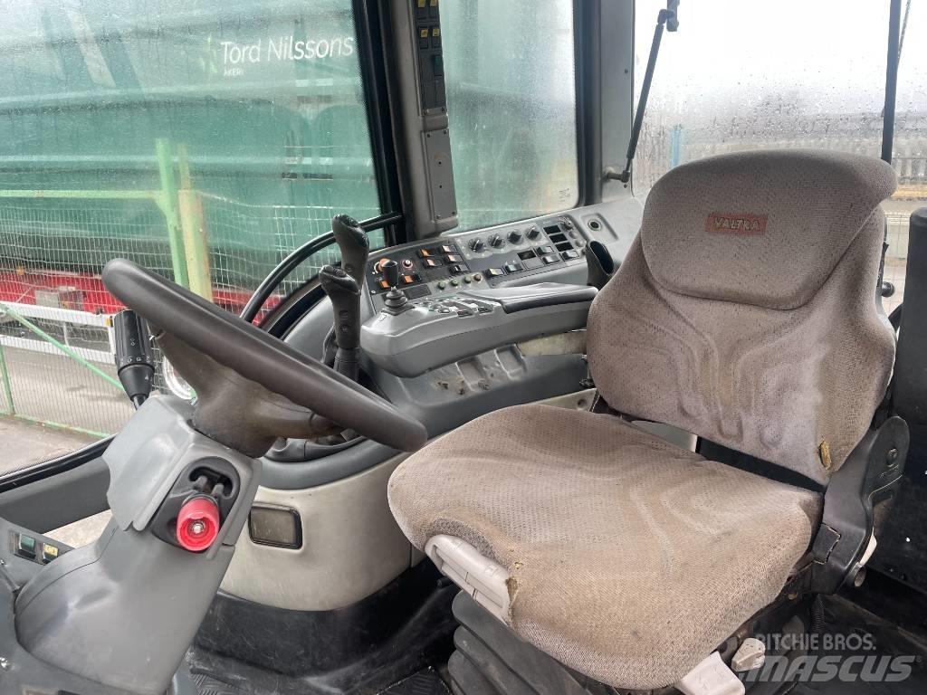 Valtra T 190 트랙터